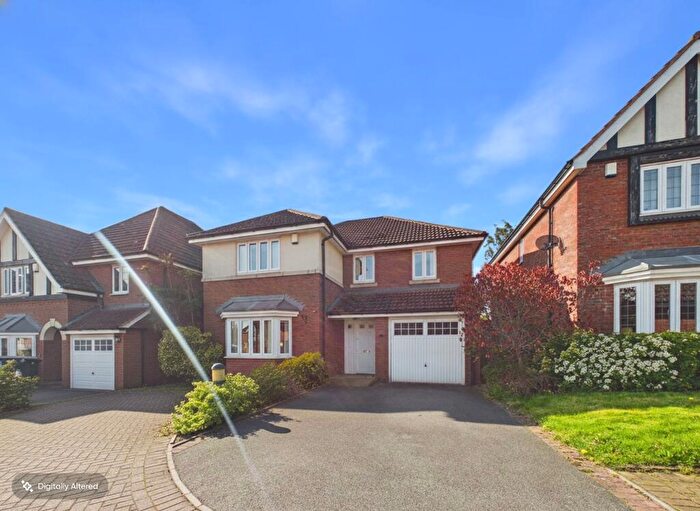 4 Bedroom Detached House For Sale In Martyn Smith Close, Grove Vale, Great Barr, Birmingham, B43