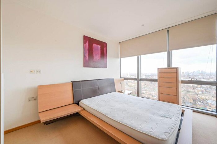 1 Bedroom Flat To Rent In West India Quay, Canary Wharf, London, E14