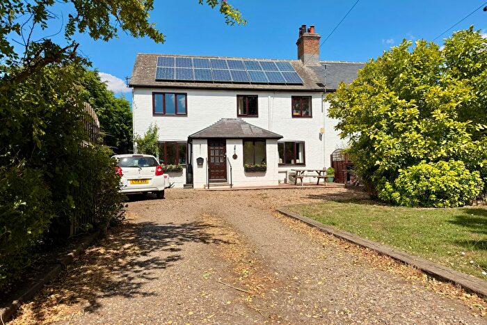 5 Bedroom Semi-Detached House To Rent In Puddock Road, Warboys, PE28