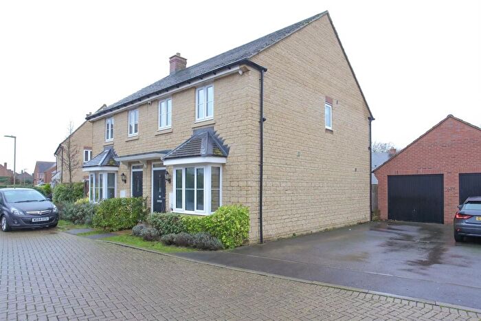 3 Bedroom Semi-Detached House To Rent In Herald Gardens, Longworth, Abingdon, OX13