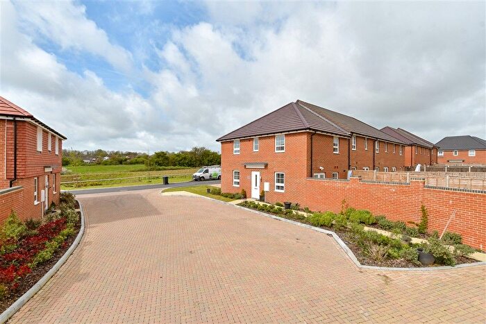 3 Bedroom End Of Terrace House For Sale In Whitfield, Whifield, Dover, Kent, CT16