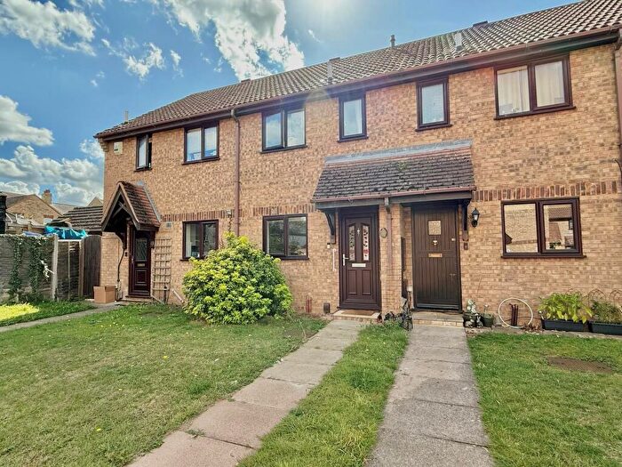 2 Bedroom Terraced House To Rent In Royal Oak Close, Biggleswade, SG18