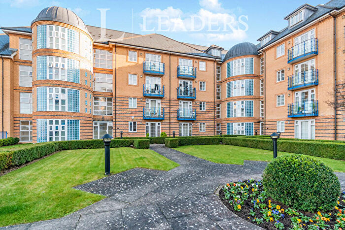 2 Bedroom Apartment To Rent In Newland Gardens, Hertford, SG13
