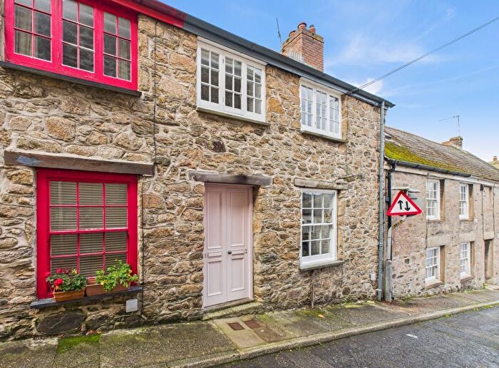2 Bedroom Terraced House For Sale In New Street, Penryn - Character Cottage, TR10