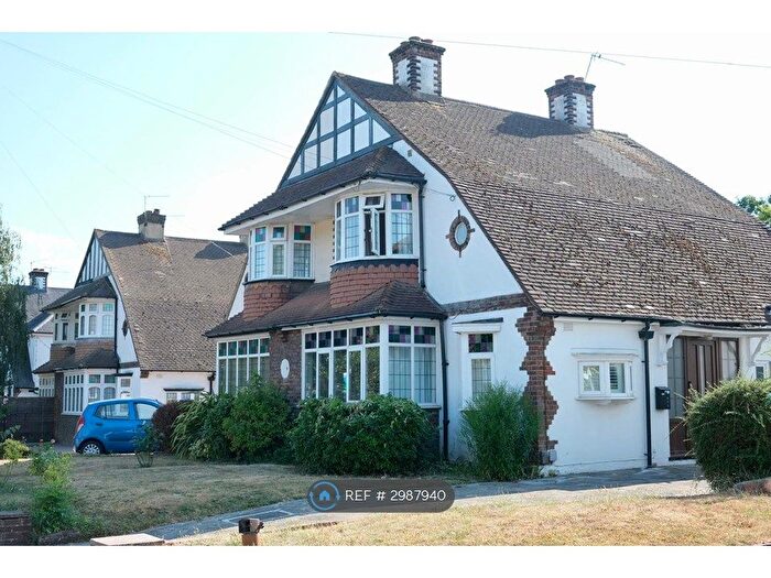 3 Bedroom Semi-Detached House To Rent In Pickhurst Lane, West Wickham, BR4