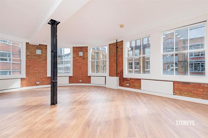 2 Bedroom Flat To Rent In Garden Walk, Shoreditch, London, EC2A