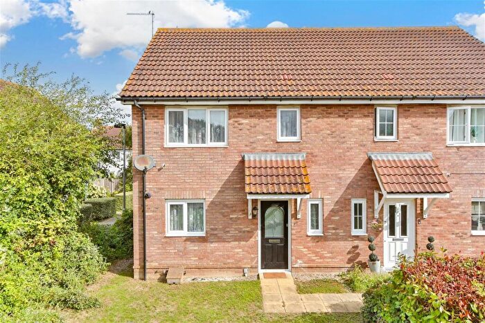 3 Bedroom Semi-Detached House For Sale In Barnfields Court, Sittingbourne, Kent, ME10