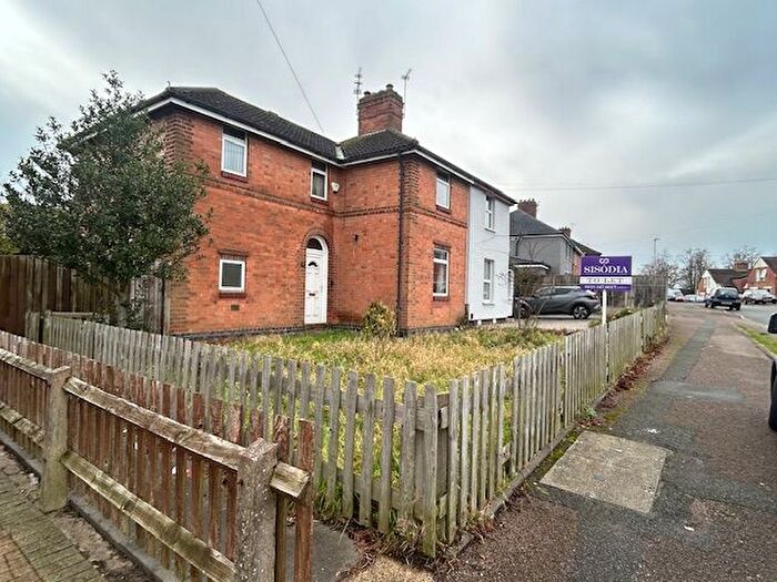 3 Bedroom Semi-Detached House To Rent In The Wayne Way, Leicester, LE5