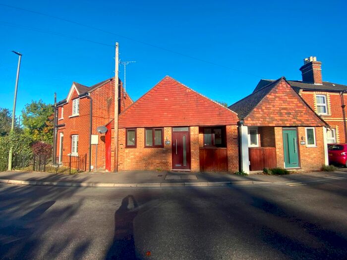 2 Bedroom Bungalow To Rent In Westfield Road, Woking, GU22