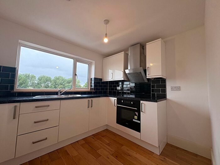 2 Bedroom Flat To Rent In Bloomfield Road, Blackpool, FY1