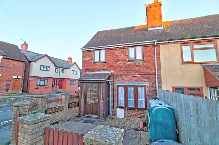 2 Bedroom Cottage For Sale In New Inn Row, Kidderminster, DY14