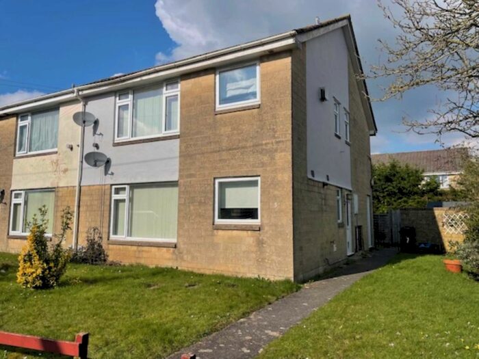 2 Bedroom Flat To Rent In Marston Close, Frome, BA11