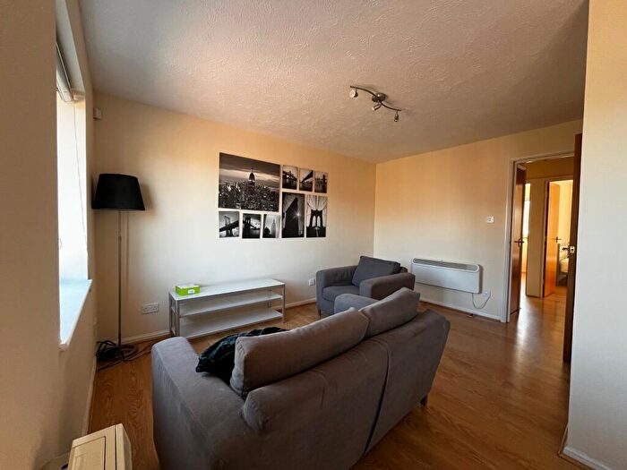 2 Bedroom Apartment To Rent In Blackburn Street, Salford, M3
