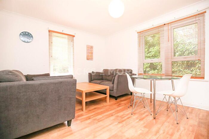 2 Bedroom Flat To Rent In Orchard Place, Jesmond, Newcastle Upon Tyne, NE2