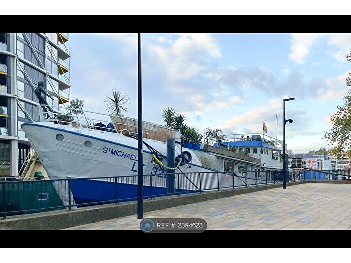 2 Bedroom Flat To Rent In St Michael Houseboat, London, SW11