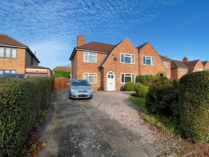 3 Bedroom Semi-Detached House For Sale In Sparkenhoe Estate, Heather, LE67