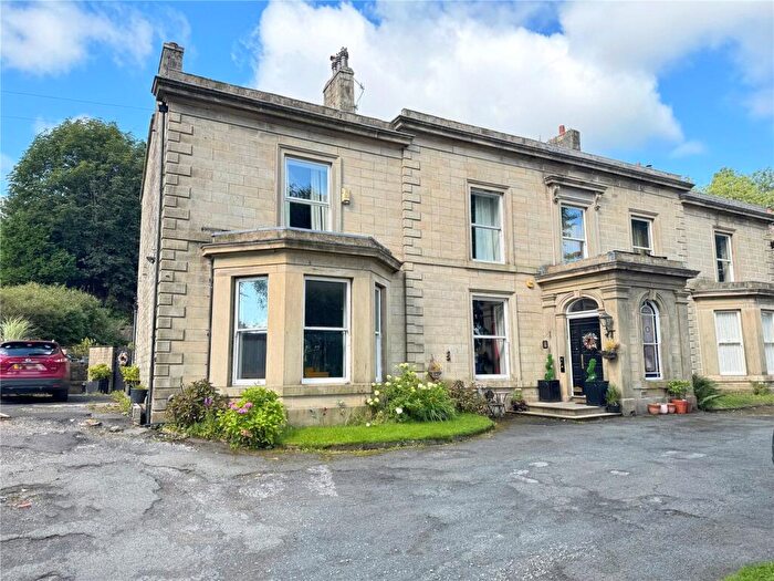 4 Bedroom Semi-Detached House For Sale In Bankside Lane, Bacup, Rossendale, OL13