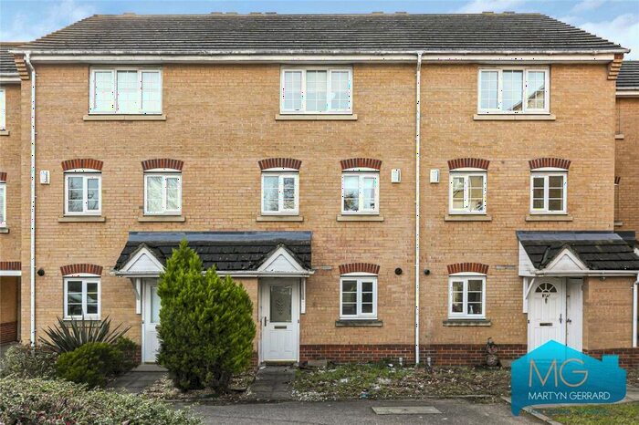 4 Bedroom Terraced House To Rent In Highbury Square, Southgate, London, N14