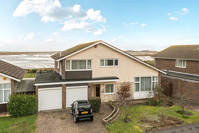 3 Bedroom Detached House For Sale In Maisemore Gardens, Emsworth, PO10