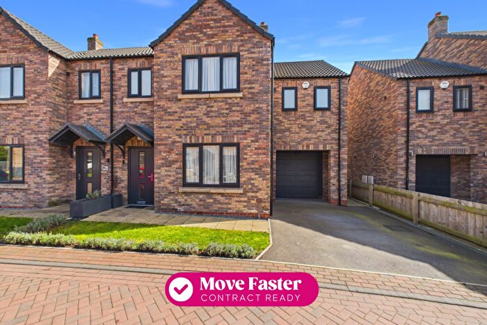 4 Bedroom Semi Detached House For Sale In Woodside, Hull, East Riding Of Yorkshire, HU8