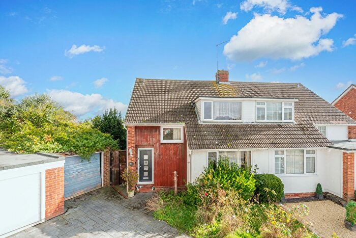 3 Bedroom Semi-Detached House For Sale In Claypits Road, Chelmsford, CM3