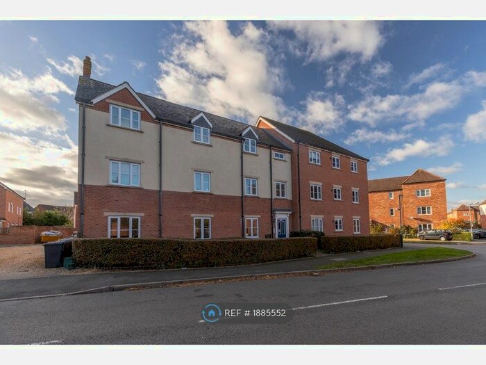 2 Bedroom Flat To Rent In Longfellow Road, Stratford-Upon-Avon, CV37