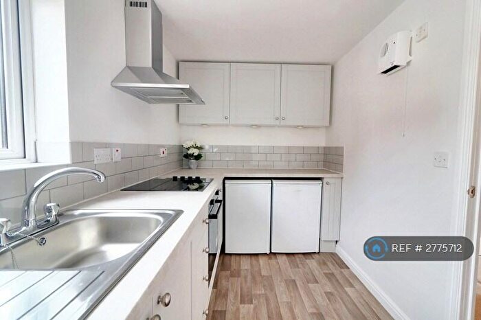 2 Bedroom Flat To Rent In Macfarlane Chase, Weston-Super-Mare, BS23