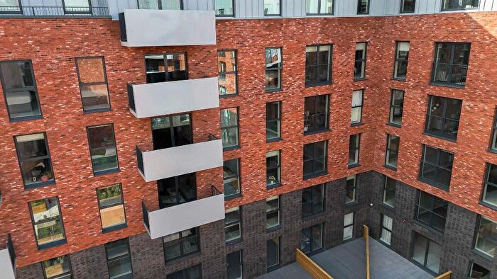 2 Bedroom Flat For Sale In Merchants Wharf, Manchester, B2M