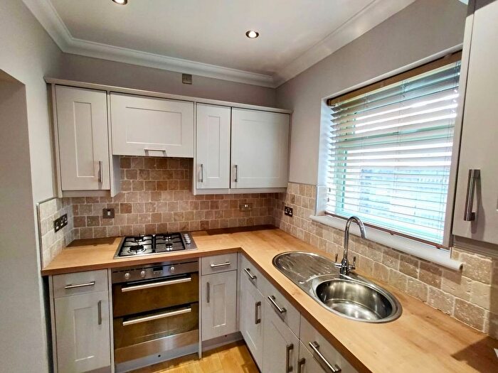 2 Bedroom End Of Terrace House To Rent In Brecon Road, Hirwaun, CF44