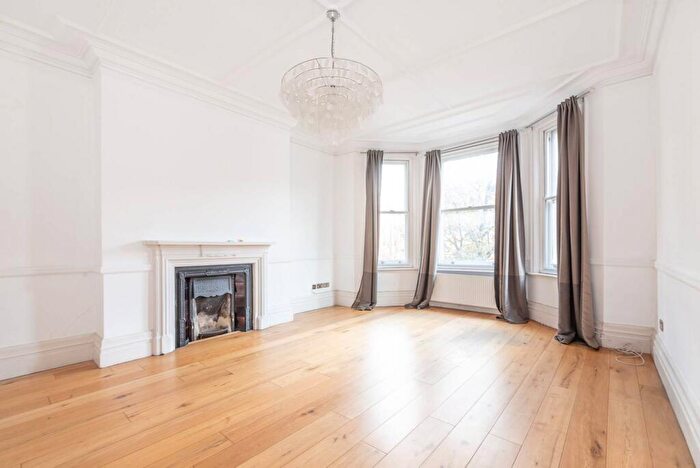 4 Bedroom Flat To Rent In West Hampstead, West Hampstead, London, NW3