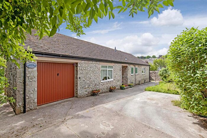 3 Bedroom Bungalow For Sale In New Church Street, Bradwell, Hope Valley, S33