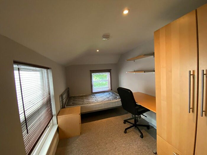 1 Bedroom Flat To Rent In Eaton Crescent, Bristol, BS8