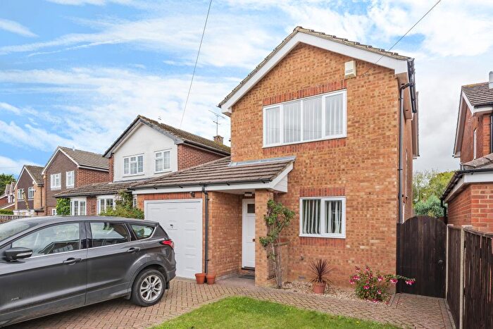 3 Bedroom Detached House To Rent In High Wycombe, Buckinghamshire, HP12