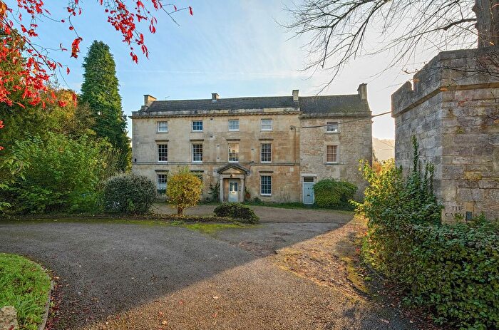 1 Bedroom Flat For Sale In Castle Street, Stroud, Gloucestershire, GL5