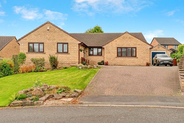 3 Bedroom Bungalow For Sale In Hutton Drive, Burnley, Lancashire, BB12