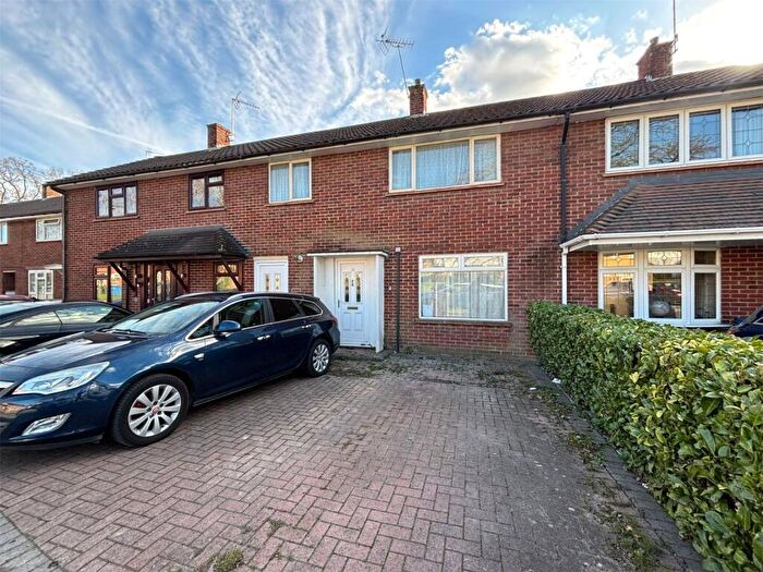 3 Bedroom Terraced House For Sale In Priestwood Avenue, Bracknell, Berkshire, RG42