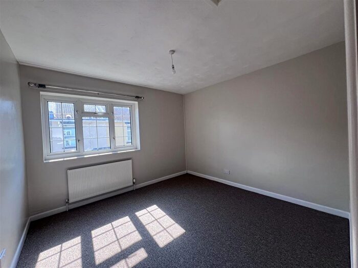 2 Bedroom Terraced House To Rent In Esslemont Road, Southsea, PO4