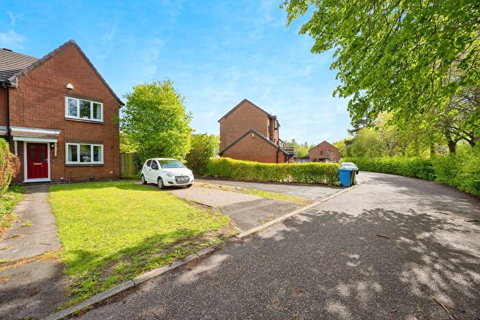 3 Bedroom Semi-Detached House For Sale In Barmouth Close, Warrington, Cheshire, WA5