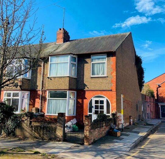 3 Bedroom End Of Terrace House To Rent In Abington/Town Centre, Northampton, NN1