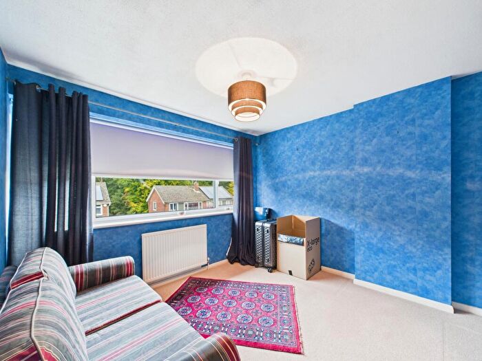 3 Bedroom Semi-Detached House For Sale In The Crescent, Mortimer, Reading, RG7