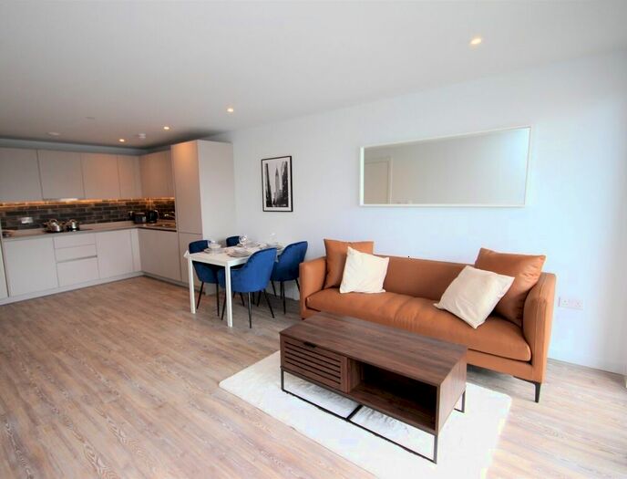 2 Bedroom Flat To Rent In Potato Wharf, Manchester, M3