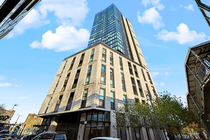 2 Bedroom Apartment For Sale In Flat, Vetro Court, Salter Street, London, E14