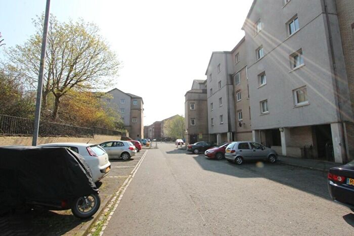 1 Bedroom Flat To Rent In Lenzie Way, Springburn, G21