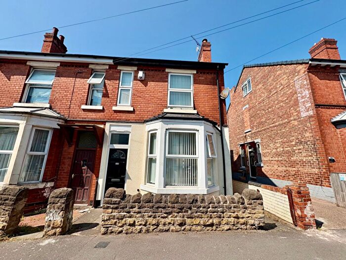 3 Bedroom Semi-Detached House To Rent In Russell Road, Nottingham, NG7