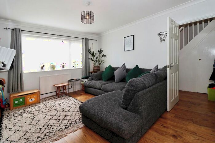 3 Bedroom Terraced House For Sale In Sundridge Park, Bristol, Avon, BS37