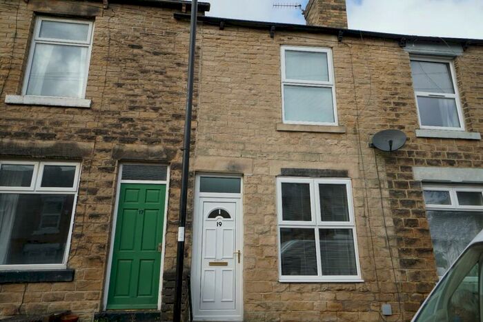 3 Bedroom House To Rent In Eyam Road, Sheffield, S10