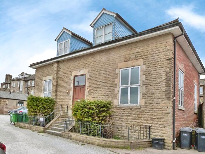 1 Bedroom Flat To Rent In Devonshire Mews, Harrogate, HG1