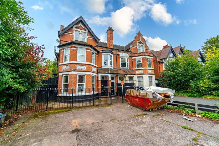 2 Bedroom Flat To Rent In Wake Green Road, Moseley, Birmingham, B13