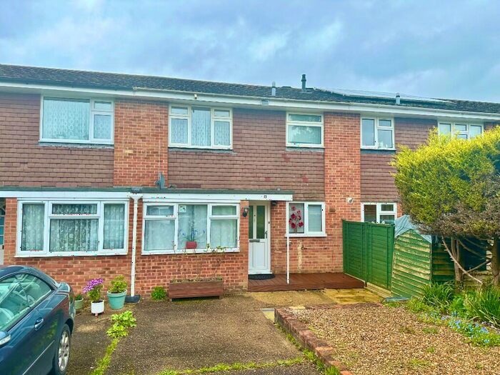 4 Bedroom Terraced House To Rent In Willow Close, Bordon, Hampshire, GU35