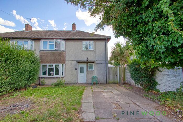 4 Bedroom Detached House To Rent In Yew Tree AvenueForest TownMansfieldNottinghamshire, NG19